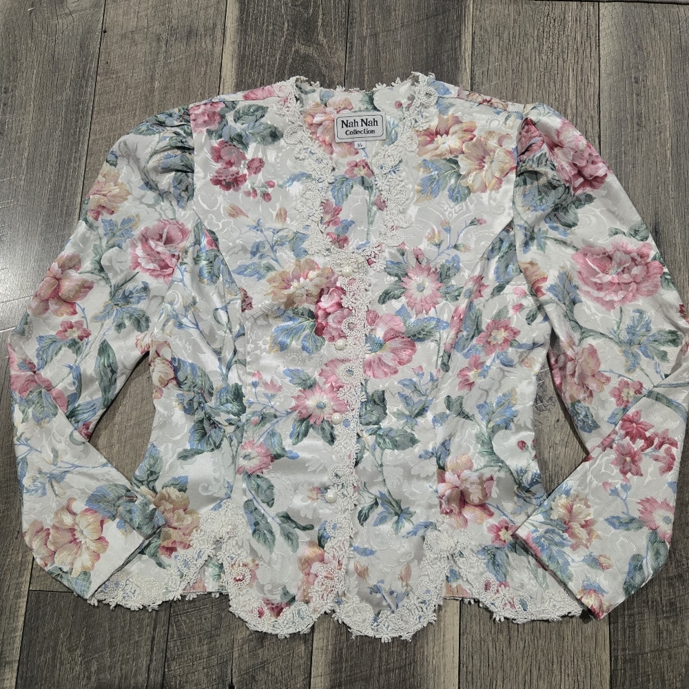 Floral Lace Women's Top - Multicolor